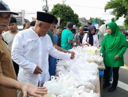 Ribuan Takjil Dibagikan Untuk Masyarakat Pangandaran dari Dadang Okta