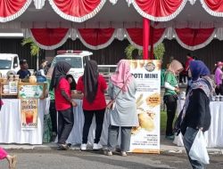 CFD Perdana Pangandaran, Pedagang Roti Habis Terjual dalam 1 Jam