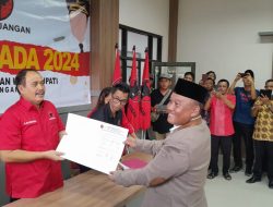 Dadang Solihat Daftar Bakal Calon Bupati ke PDI Perjuangan
