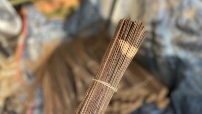 Sapu Lidi Kelapa Pangandaran Punya Kualitas Terbaik