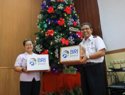 BRI Peduli Bagikan 10.500 Paket Sembako Rayakan Natal 2025