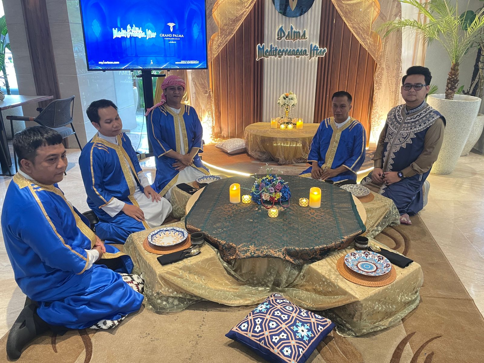 Iftar Berhadiah Umroh