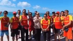 Anggota DPR RI Ida Nurlaela Serahkan Bantuan Radio Komunikasi untuk Balawista Pangandaran